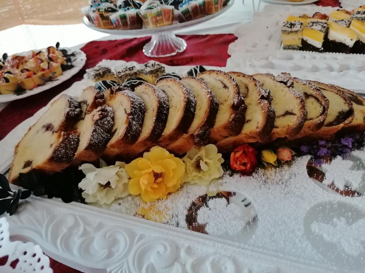 Hanul Hora Romaneasca Ефорие Суд Екстериор снимка